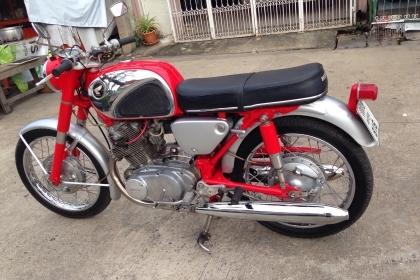 ขายcb72 สวยๆทะเบียนเต็ม พร้อมชุดโอน สีสวยเดิมเยอะ ตามรูป ขาย 135000 ขายcb72 สวยๆทะเบียนเต็ม พร้อมชุดโอน สีสวยเดิมเยอะ ตามรูป ขาย 135000