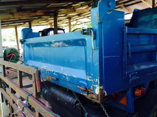 **720,000 บ.ต่อรอง**ขาย 6ล้อดั๊มดิน HINO FD3HDA เครื่องHO7D 195HP แห้งๆไม่เยิ้ม แน่น ช่วงล่างปึ๊กคัสซีสวยไม่ผุไม่ดามไม่ปะ กระบะดั๊มเหล็ก4ตันยิงหน้าสภาพสวยสีสวยพื้นดีข้างดีไม่มีผุ ยางสวย6เส้น หัวดีสีดีภายในสวยคอนโซลครบ พ.พาวเวอร์ ทริฟฟี่ แอร์ พร้อมใช้ พร้อ