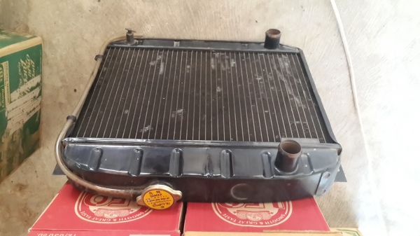 ขายหม้อน้ำรถจิ๊บใหม่ไม่เคยใช้งาน