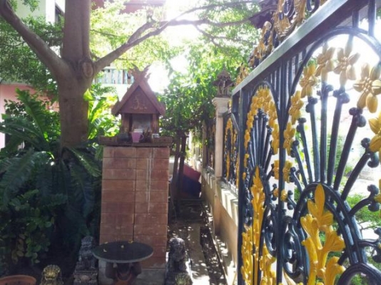 ขายบ้านเดี่ยว บางใหญ่ ถ.รัตนาธิเบศร์ 121 ตารางวา