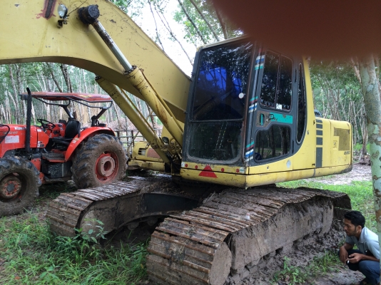 (ขายดาวน์...)PC200-6 เล่มทะเบียน ไฟครบ สีเดิมๆรถเดิมๆซีเรียลสูง 96973