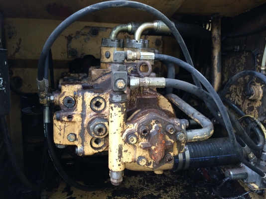 (ขายดาวน์...)PC200-6 เล่มทะเบียน ไฟครบ สีเดิมๆรถเดิมๆซีเรียลสูง 96973