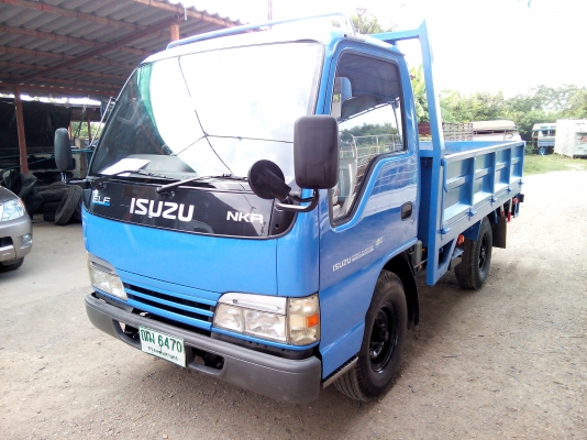 4 ล้อบรรทุก  *ไม่ติดเวลา*  ISUZU  *Euro.2*  NKR 100 แรงม้า+Turbo+Inter  *ยาว 3.20 ม.* รถสวยจริง * รถห้างแท้ * มีเล่มพร้อมโอน *