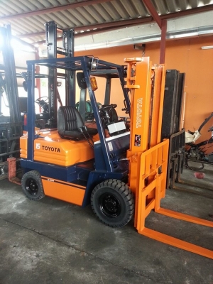 ขาย ฟอล์คลิฟต์ TOYOTA 5FG15 รถนอกเก่าญี่ปุ่น