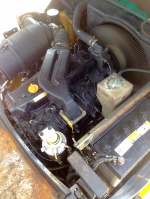 -:-*&bull;*ข า ย ร ถ ย ก เ ก่ า น อ ก*&bull;*-:-KOMATSU FD25-16 เครื่องดีเซล เกียร์ออโต้ เสาสูง4เมตร สนใจติดต่อ083-062-0223ปอนด์