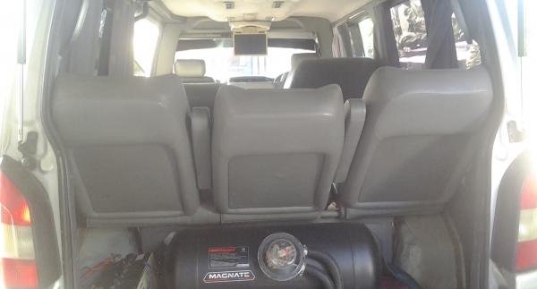 ขายรถตู้ benz รุ่น mb 100 ขายรถตู้ benz รุ่น mb 100