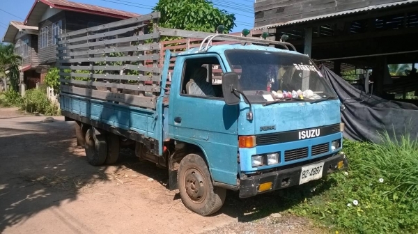 ขายด่วน 6 ล้อ NPR57L เครื่อง 4BE1 110 แรงม้า คัสซีสวยใช้ได้ เกียร์ยาว ทะเบียนพร้อมโอน ราคาต่อรองได้