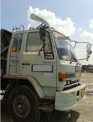 ขาย 10 ล้อ ROCKY 195