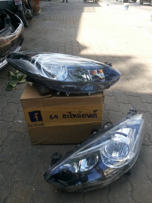 ไฟหน้า mazda2 L.E.D. 1คู่ สวยๆ