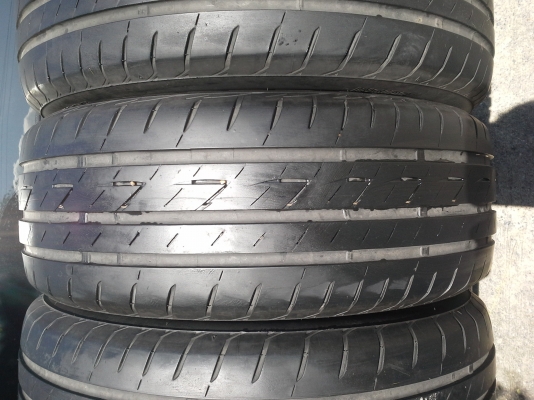 ขายยาง BRIDGESTONE 205/55/16 กลางปี13ใช้ไม่เกิน10000โล