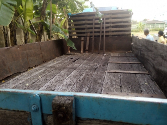 ขายด่วน ** 170,000 ** หกล้อบรรทุกรถห้าง KS22 เครื่อง 115 แรง 4BD1