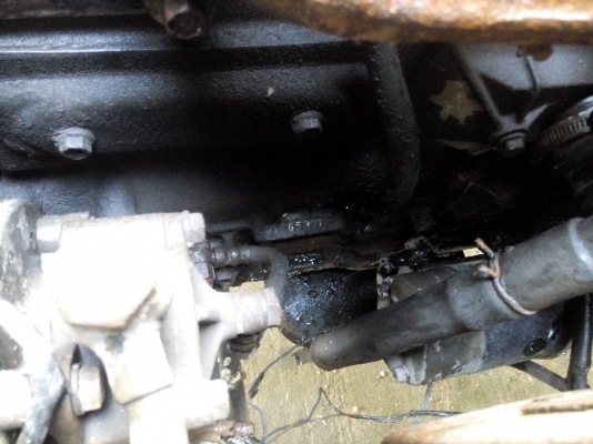 ขายด่วน ** 170,000 ** หกล้อบรรทุกรถห้าง KS22 เครื่อง 115 แรง 4BD1