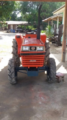 ขายครับ KUBOTA L1-24 เครื่องดี เกียร์ดี ครับ สภาพพร้อมใช้งาน มีผาน5ให้อีก 1พวง ครับ