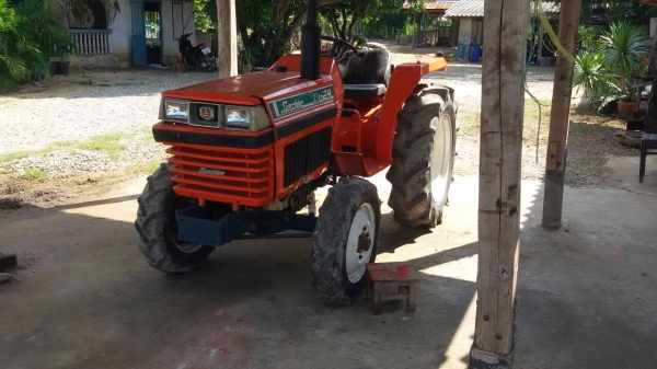 ขายครับ KUBOTA L1-24 เครื่องดี เกียร์ดี ครับ สภาพพร้อมใช้งาน มีผาน5ให้อีก 1พวง ครับ