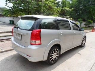 TOYOTA WISH 2.0 Q Limited AUTO ปี 2006 จัดไฟแนนซ์ได้  T.086-527-9533