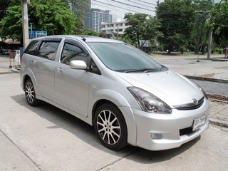 TOYOTA WISH 2.0 Q Limited AUTO ปี 2006 จัดไฟแนนซ์ได้  T.086-527-9533