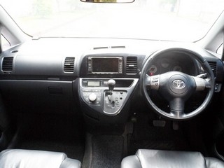 TOYOTA WISH 2.0 Q Limited AUTO ปี 2006 จัดไฟแนนซ์ได้  T.086-527-9533