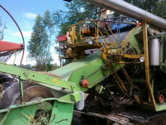 ขายรถเกี่ยวไทเส็งยนต์การเกษตร