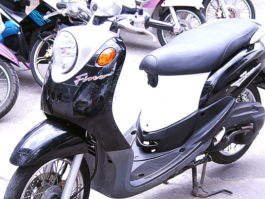 ฟีโน่ 115 cc เครื่องเดิม ไม่ดังไม่หอน ขับนิ่ง ไมส้่น มีลอยบ้างเล็กน้อย ตามประสารถมือสอง เล็กรามอินทรา ขายมอไซค์มือสอง 0892152363