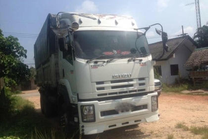 รถอีซูซุ 10 ล้อดั้ม FXZ 360 แรงม้า. ปี 55  สนใจติดต่อ 081 - 6079515