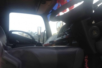 รถอีซูซุ 10 ล้อดั้ม FXZ 360 แรงม้า. ปี 55  สนใจติดต่อ 081 - 6079515