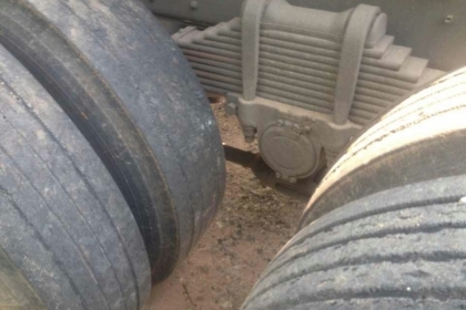 รถอีซูซุ 10 ล้อดั้ม FXZ 360 แรงม้า. ปี 55  สนใจติดต่อ 081 - 6079515