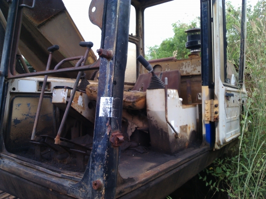 ขายCat E200Bครับ