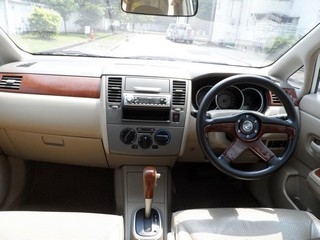 NISSAN TIIDA LATIO G 1.6 AUTO ปี 2008 รถสวยผู้หญิงใช้ วิ่งน้อย  ขายถูก T.086-527-9533