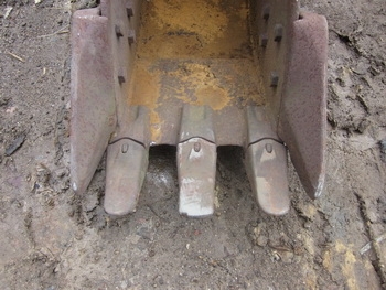 ขาย- บุ้งกี๋ สำหรับวางท่อประปา ใช้ได้กับ รถขุด แบคโฮ PC 120 ครับ สภาพสวย ใช้งานได้ทันที ราคาไม่แพง ขาย- บุ้งกี๋ สำหรับวางท่อประปา ใช้ได้กับ รถขุด แบคโฮ PC 120 ครับ สภาพสวย ใช้งานได้ทันที ราคาไม่แพง