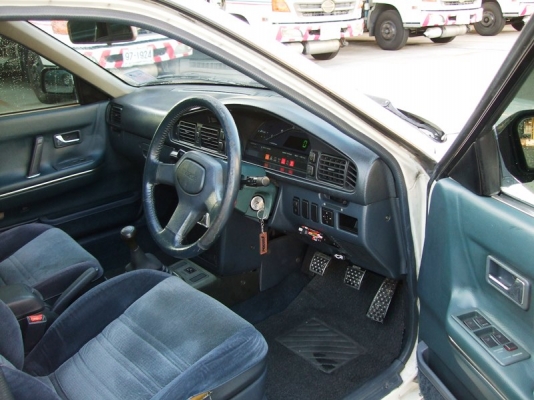 ต้องการ mazda 626 ตัวท๊อป ไฟฟ้าทั้งคัน ราคา 49000 บาท