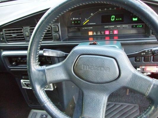 ต้องการ mazda 626 ตัวท๊อป ไฟฟ้าทั้งคัน ราคา 49000 บาท