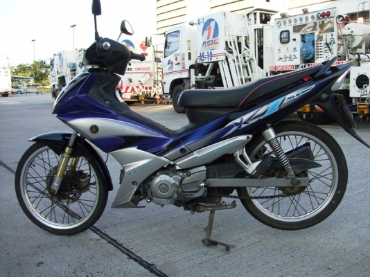 ขายรถบ้านสักคันสภาพดี  X1 ราคา  10500  บาท