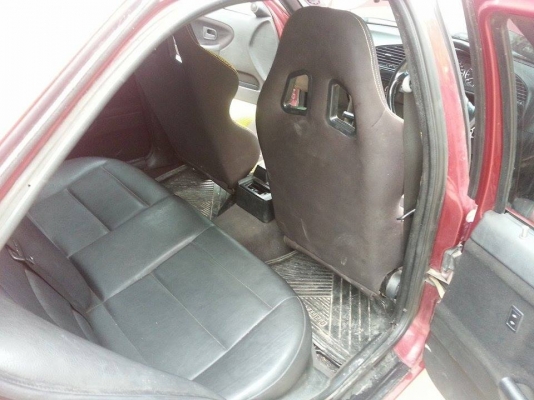 ขาย  BMW318  สภาพเดิมๆโรงงานสวยมากพร้อมใช้เลยไม่เคยติดแก๊ส