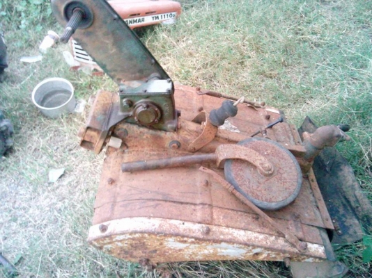 ขายโรตารี่ติดรถไถเดินตาม เฟืองดีใบครบ ลูกปืนดี ไม่ผุไม่ได้ทำสีขายตามสภาพ ขายโรตารี่ติดรถไถเดินตาม เฟืองดีใบครบ ลูกปืนดี ไม่ผุไม่ได้ทำสีขายตามสภาพ