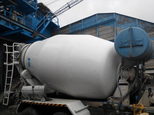 เปลี่ยนเปลือกถังโม่ปูนที่บางแล้วทำใหม่พร้อมรับทำสีรถโม่ปูน