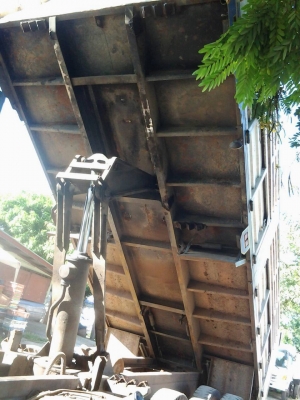 ขาย10ล้อเพลาเดียวHINO F17กระบะดั้มเหล็ก