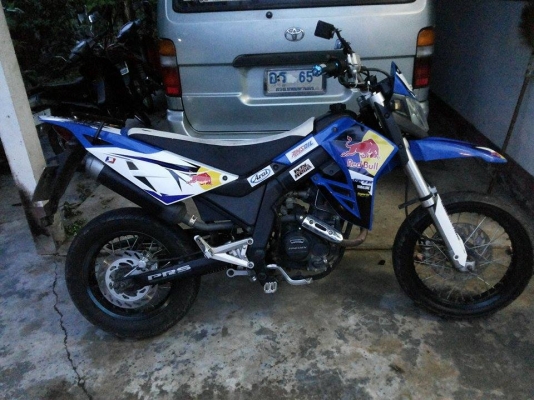 โมตาดลายเรดบูลสวยๆครับ 150 cc. พร้อมทะเบียนแท้ โทร 086-2864414 โมตาดลายเรดบูลสวยๆครับ 150 cc. พร้อมทะเบียนแท้ โทร 086-2864414