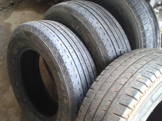 ขายยางวีโก้ ขอบ 15 / 215 /70 ยางใช้ปีเดียว รวม สี่เส้น