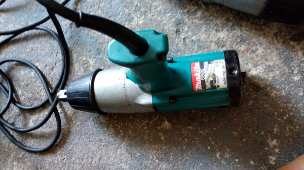 ขาย !! บล๊อคไฟฟ้า มากีต้า รุ่น6906ของแท้ พร้อมใช้