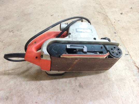 ขายเครื่องขัดกระดาษทราย รถถังใช้งานได้ปกติ 2500บาท