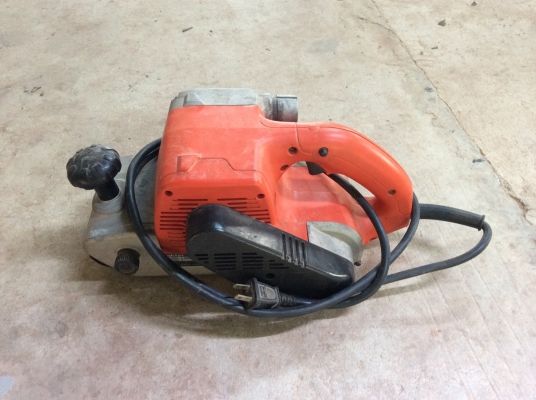 ขายเครื่องขัดกระดาษทราย รถถังใช้งานได้ปกติ 2500บาท