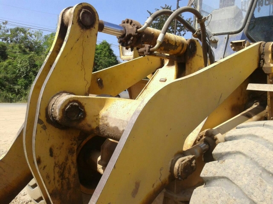 ขายด่วนรถตักKOMATSUWA300-1ตัดเอวออ่นรถสวยพร้อมใช้