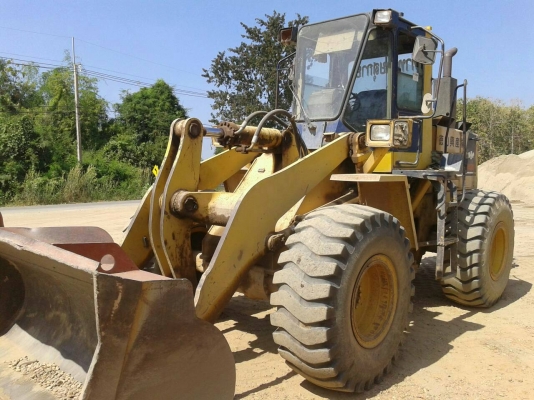 ขายด่วนรถตักKOMATSUWA300-1ตัดเอวออ่นรถสวยพร้อมใช้