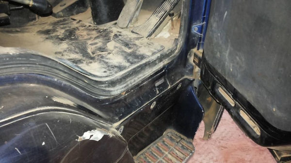 **ดาวน์410,000 บ.ต่อรอง**ขายดาวน์เปลี่ยนสัญญา 6ล้อดั้มดิน5คิว สภาพใช้งานปีกว่า ISUZU ROCKY 6HE1-195แรง เครื่องแห้ง แน่น แรงดี ไม่เยิ้ม เกียร์ดีไม่หลุดไม่หอน ช่วงล่างใหญ่ Fหน้า-หลัง คัสซีดี ใหญ่ ไม่ปะไม่ดาม กระบะดั้มเหล็ก6ตัน4.0ม.ยิงหน้า สภาพดี พื้นดีข้างส