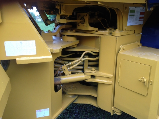 ขายรถตัก Komatsu WA 100-1 นำเข้าจากญี่ปุ่น ยังไม่เคยใช้งานในเมืองไทย สภาพสวย พร้อมใช้ ราคาถูกมากๆ  081-9485494