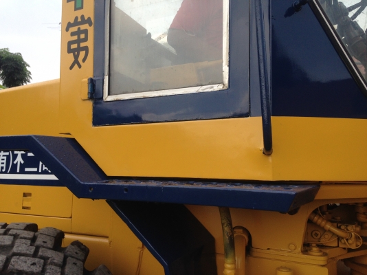 ขายรถตัก Komatsu WA 100-1 นำเข้าจากญี่ปุ่น ยังไม่เคยใช้งานในเมืองไทย สภาพสวย พร้อมใช้ ราคาถูกมากๆ  081-9485494