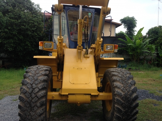 ขายรถตัก Komatsu WA 100-1 นำเข้าจากญี่ปุ่น ยังไม่เคยใช้งานในเมืองไทย สภาพสวย พร้อมใช้ ราคาถูกมากๆ  081-9485494