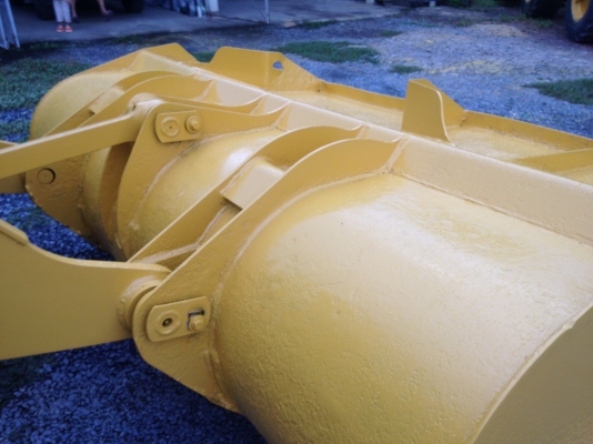 ขายรถตัก Komatsu WA 100-1 นำเข้าจากญี่ปุ่น ยังไม่เคยใช้งานในเมืองไทย สภาพสวย พร้อมใช้ ราคาถูกมากๆ  081-9485494