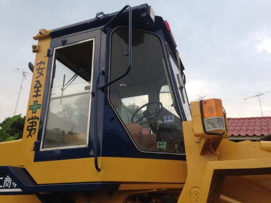 ขายรถตัก Komatsu WA 100-1 นำเข้าจากญี่ปุ่น ยังไม่เคยใช้งานในเมืองไทย สภาพสวย พร้อมใช้ ราคาถูกมากๆ  081-9485494