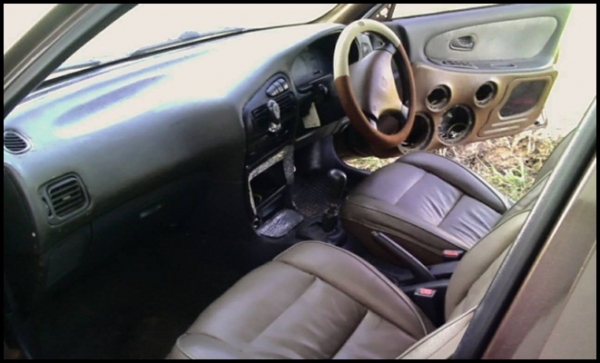 ขายด่วน! รถเก๋งอีคาร์ ขายด่วน! รถเก๋งอีคาร์